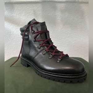 NWB Authentic Aquatalia leather boots